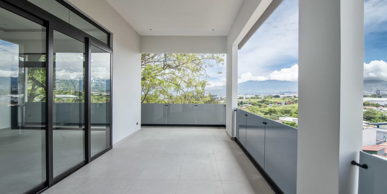 Bright Single-level Place at Cerro Alto — photo