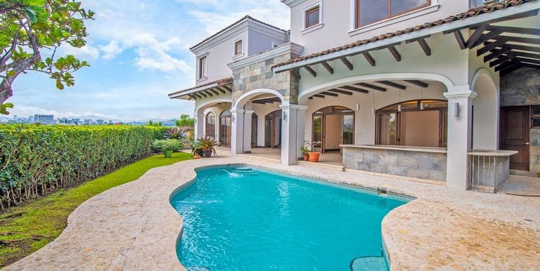 Casa Sueños in Cerro Alto