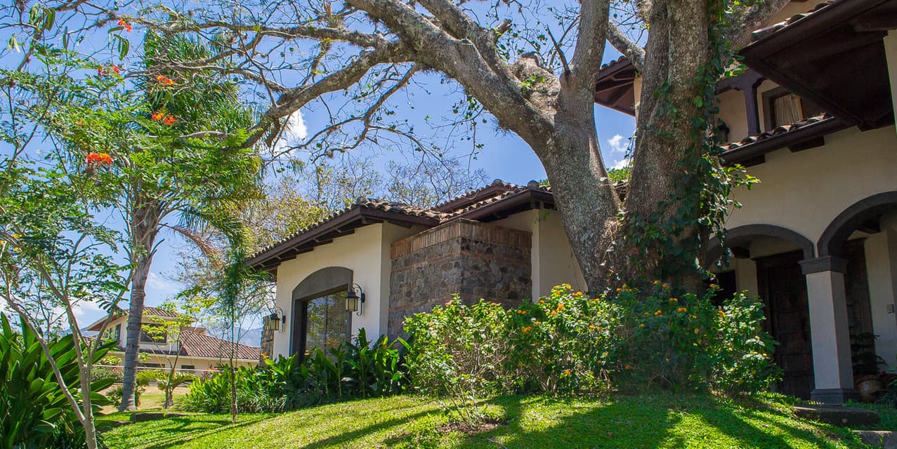 Posada Escondida in Santa Ana — photo