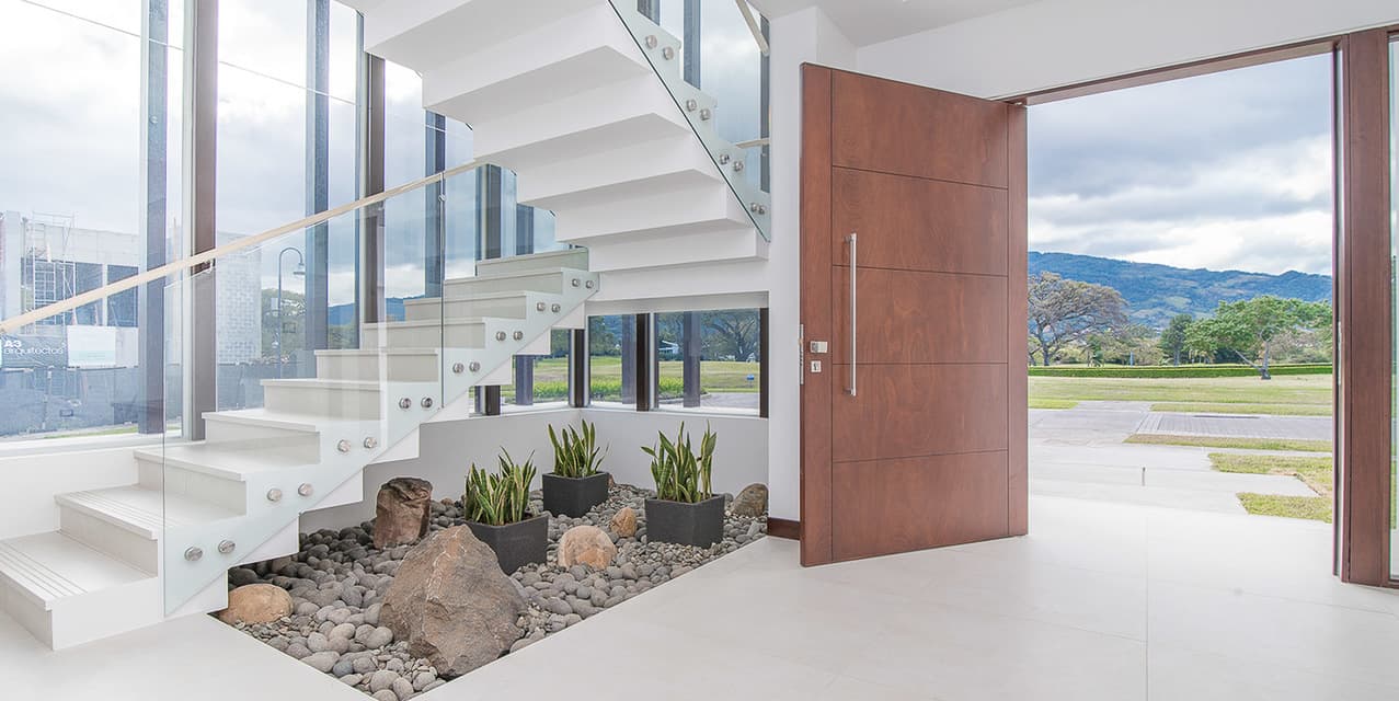Investment: White Pleasure Home in Valle del Sol — photo