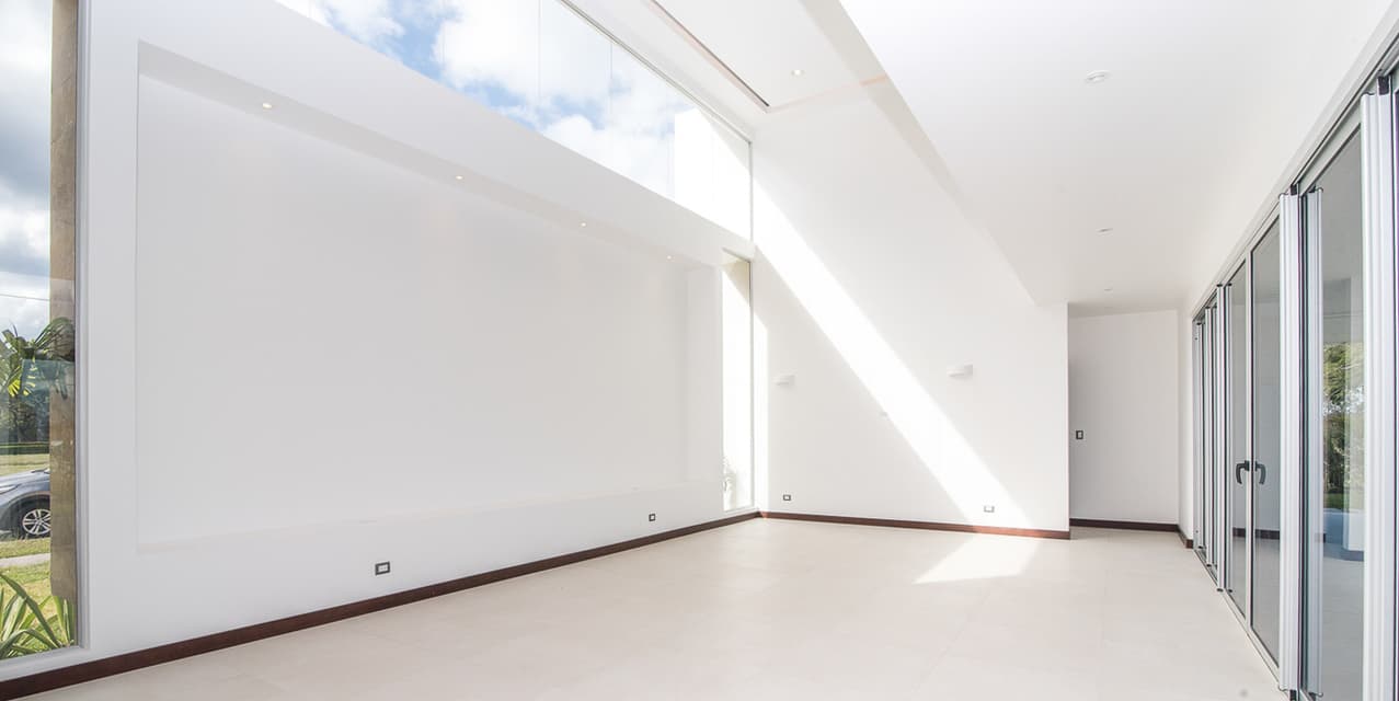 Investment: White Pleasure Home in Valle del Sol — photo
